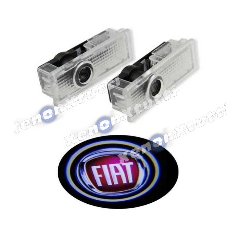 Proyector de logo LED genérico FIAT 500x debajo de la puerta con escudo