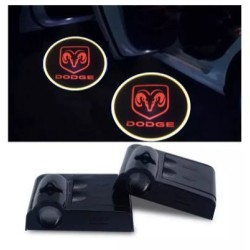 Proiettore Logo LED DODGE Caravan per Portiera con Batteria no Fori no Connessioni Plug & Play