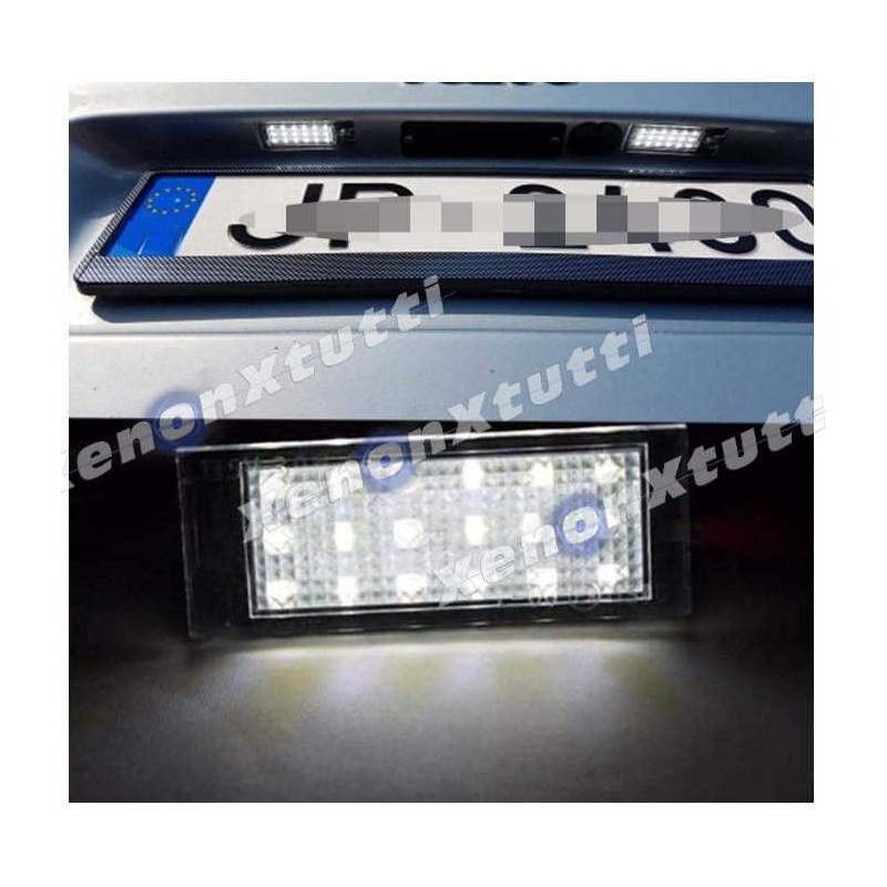 effetto Lampade Led Targa Dacia Sandero II tecnologia CANBUS 6000k Placchetta