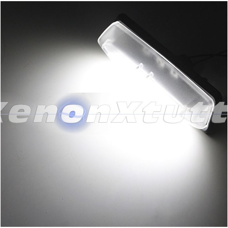PLAFONIERA LUCE TARGA LED LEXUS Is200 Is300 RX330 RX350 LS430 ES300 GS300 GS430