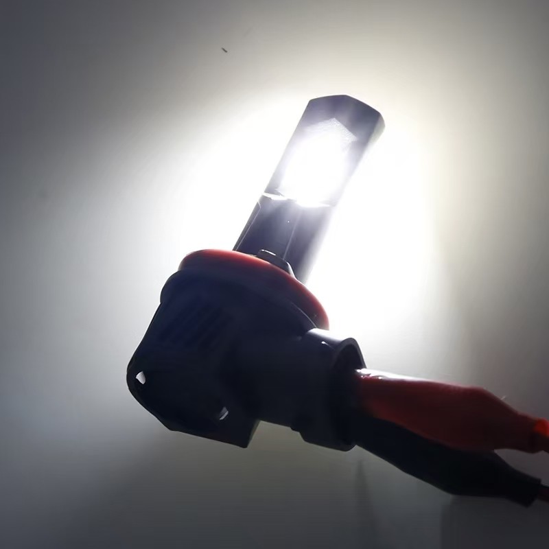 effetto visivo acceso Lampade Led H8 6000K 90W Kit SLUX Mini Super Luminoso Ultracompatto CanBus Plug & Play