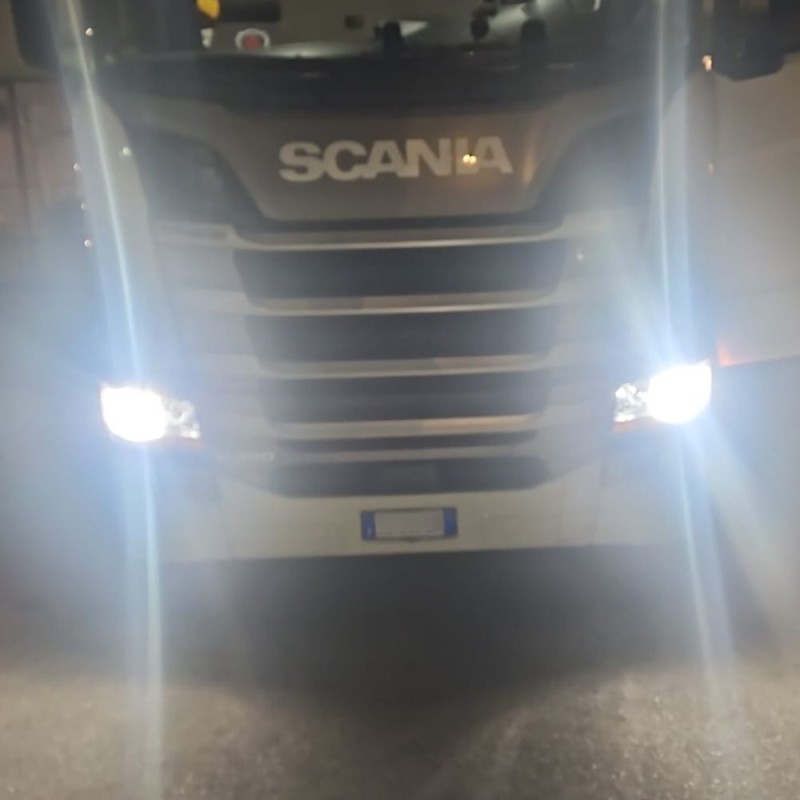 effetto vivivo Lampade Kit LED H7 24V Camion 55W 6000K